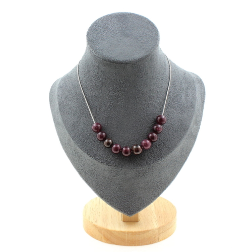 Garnet 8 mm 10 beads necklace.