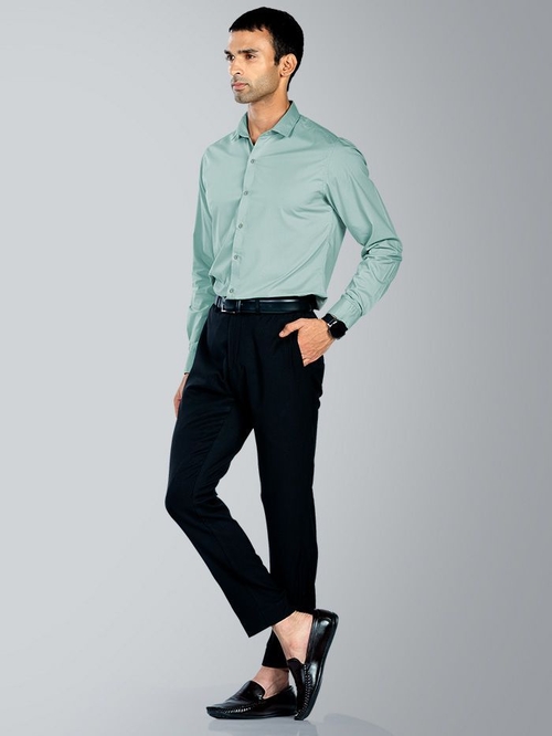 Men Slim Fit Solid Pista Green Formal Shirt (Size L)