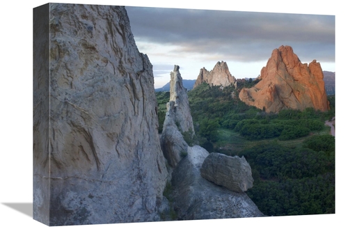 Global Gallery GCS-452194-1216-142 12 x 16 in. Gray Rock & South Gatew