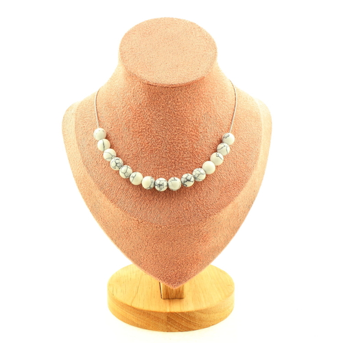 Howlite 8 mm 15 beads necklace. Stainless steel chain
