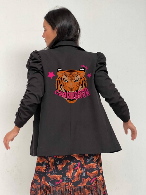 Blazer Manga Fruncida Negra Tigre Face