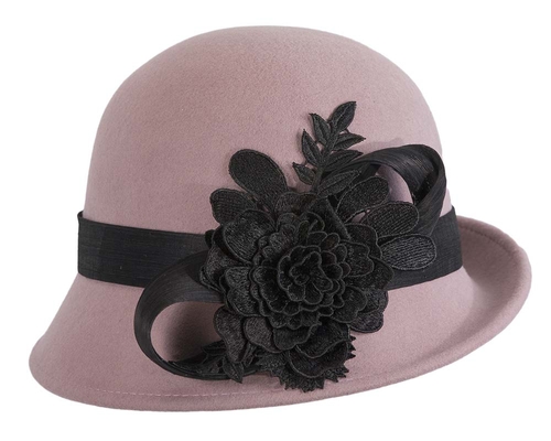 Dusty pink felt cloche hat with lace