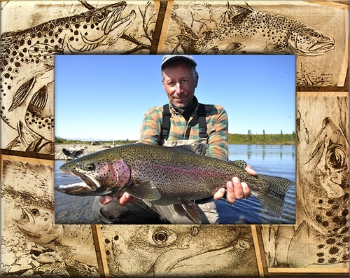Giftworks Plus SPR2003 Trout- Alder Wood Frame- 5 x 7 In
