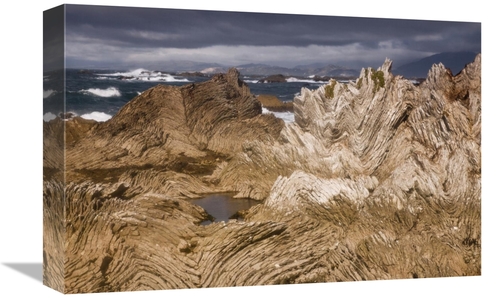 Global Gallery GCS-397771-1218-142 12 x 18 in. Folded Limestone Layers