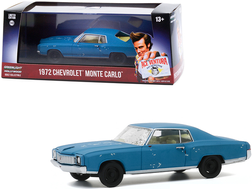 1972 Chevrolet Monte Carlo Blue (A Beat Up) \Ace Ventura: Pet