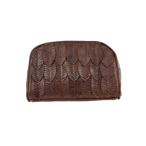 American West 7985290 Freedom Feather Cosmetic Case, Brown