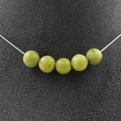 Serpentine 8 mm 5 beads necklace. 