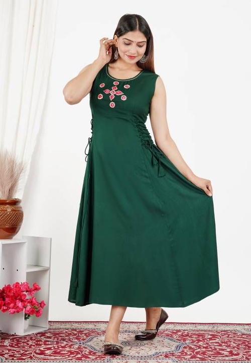 Women Front floral design Printed Viscose Rayon Anarkali Kurta  SIZE-L