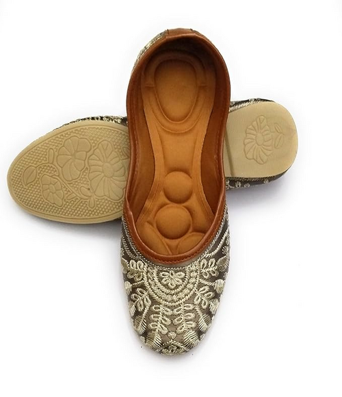 PUNJABI Women’s Embroidered Rajasthani Mojari's (Size-UK-7)