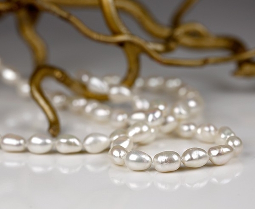 Freshwater cultured pearl necklace – a symbol of natural beauty